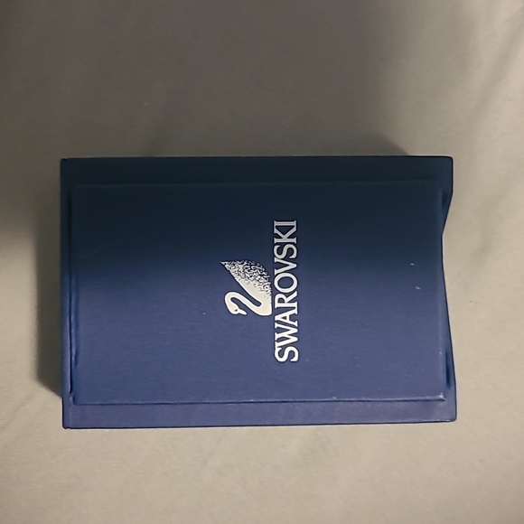 Swarovski wine bottle charm - Picture 3 of 3